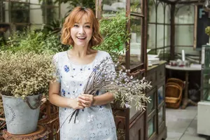 吴昕呆萌演绎森女系甜美写真图片_4
