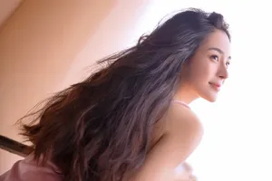 赵韩樱子丝绒吊带裙性感妩媚写真图片_6