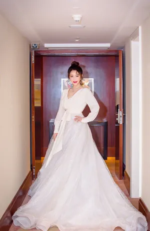 甘婷婷上海电影节长裙亮眼甜美可人_5