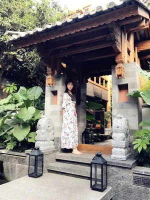 甘婷婷碎花长裙古风美少女写真
