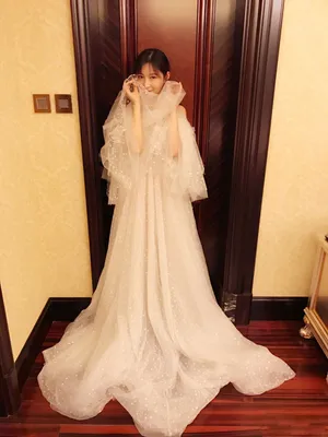 甘婷婷白色蕾丝纱裙写真曼妙清秀