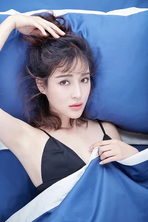 甘婷婷私房俏皮写真美艳娇憨_2
