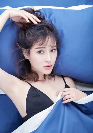 甘婷婷性感可爱居家写真高清图片