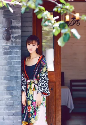 安悦溪最新时尚杂志写真高清图片_8
