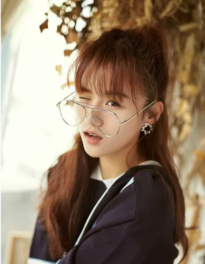 安悦溪甜美俏皮时尚写真高清图片_2