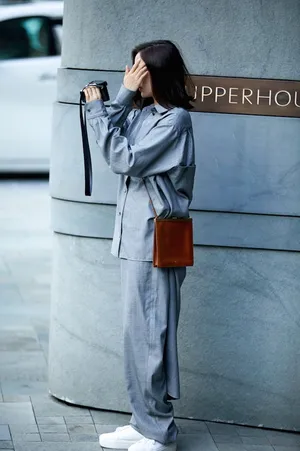 气质女星王智休闲风时尚街拍图片_4