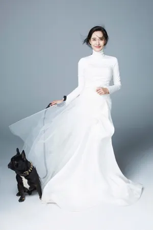 王智白裙白纱飘逸素雅写真曼妙清新_1