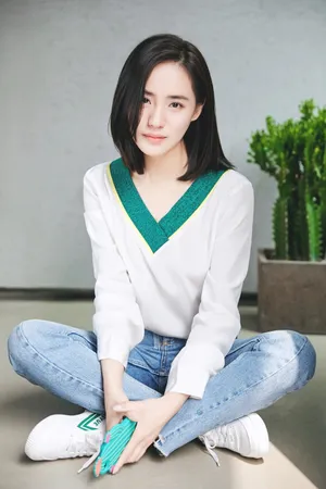 王智长袖牛仔裤初秋休闲写真笑容甜美_3