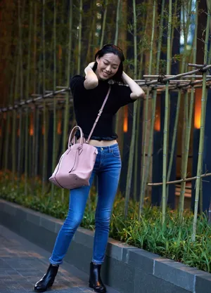 超模游天翼休闲街拍高清写真图片_3