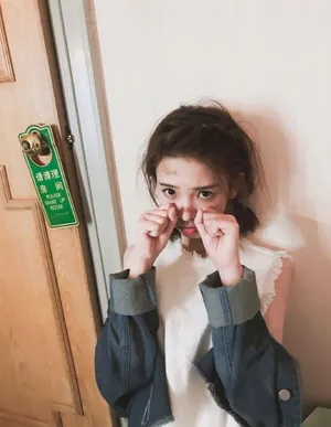 陈瑶呆萌可爱生活照图片