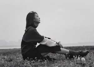 陈瑶清纯俏皮生活照图片