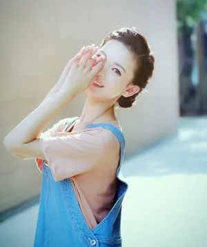陈瑶牛仔外套双马尾动人写真_5
