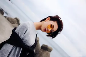 陈瑶海边休闲写真_2