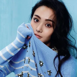 郑爽金晨陈瑶胡冰卿李沁细数颜值爆表的90后女星_35