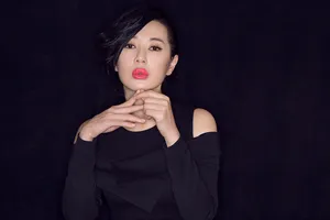 余男纯黑酷帅有型潇洒个性写真图片_5