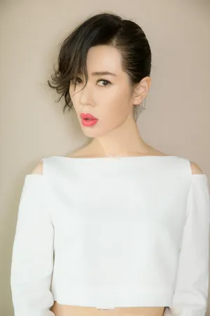 余男黑白双面造型时尚写真图片_1