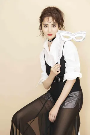 王紫璇甜美动人时尚写真大片_2