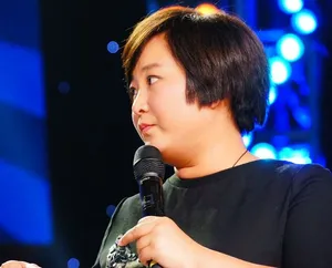贾玲非常星发布现场录制图片_4