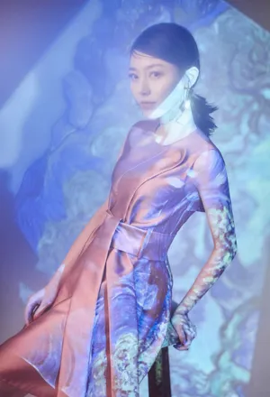 黄梦莹粉嫩梦幻时尚写真图片_1