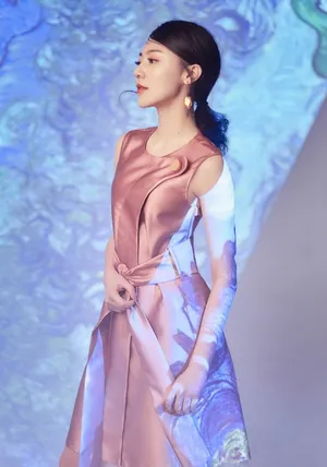 黄梦莹粉嫩梦幻时尚写真图片_2