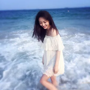 黄梦莹海边唯美梦幻图片