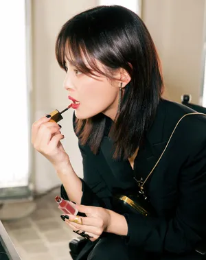 辛芷蕾烈焰红唇性感冷艳写真图片_7