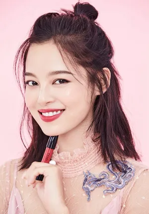 辛芷蕾魅惑迷人美妆写真图片_1