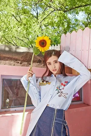 李若嘉高清迷人美图