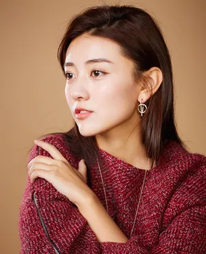 八皇妃梁洁灵动俏皮时尚写真高清图片_4