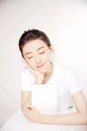 梁洁清纯甜美写真高清图片_4