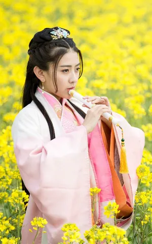 邢昭林梁洁《双世宠妃》甜蜜唯美剧照图片_6