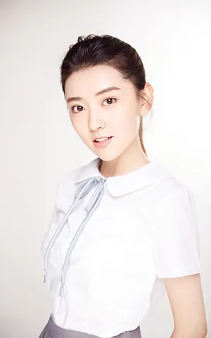 梁洁《双世宠妃》清纯校园甜美图片