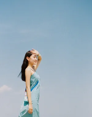 梁洁清纯水嫩图片