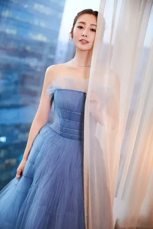 李纯清新灵动蓝色纱裙唯美写真图片_8
