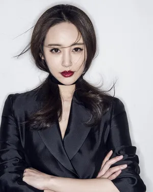 李纯西装写真图片_4