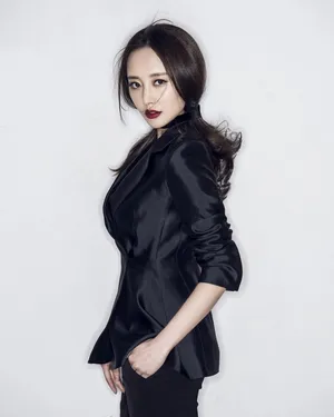 李纯西装写真图片_5