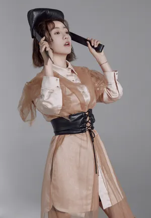 杨蓉最新性感时尚大片写真图片_4
