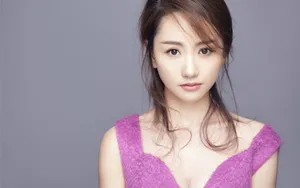 杨蓉棚拍图片：性感妩媚_8