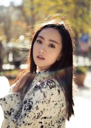 杨蓉清爽飘逸写真图片