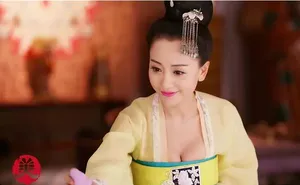 杨蓉《美人制造》海报图片_4