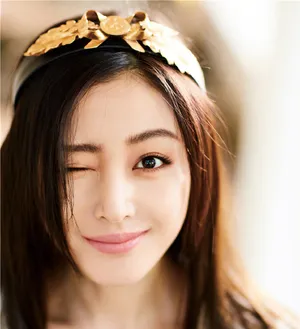 张天爱杂志封面性感写真图片_2