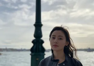 张天爱唯美街拍写真图片_7
