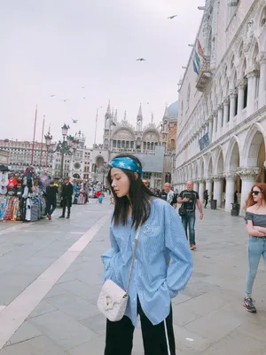 张天爱威尼斯街拍写真图片_4
