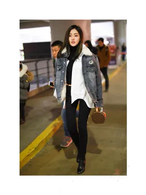 张天爱机场私服清爽干练气质写真图片
