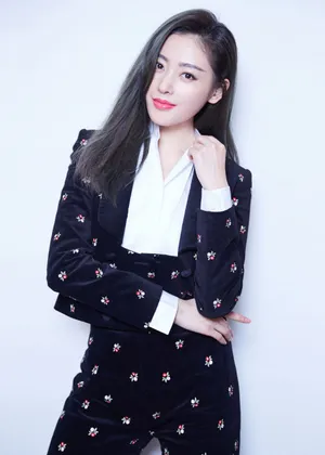 张天爱最新西装魅力写真高清图片_1
