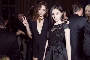 张天爱图片：张天爱亮相欧莱雅晚宴性感美腿图片_8