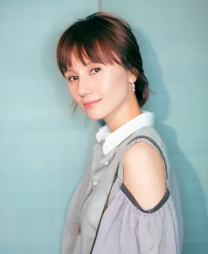 袁泉性感写真图片