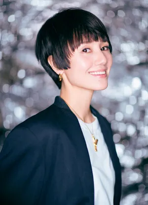 袁泉优雅高级时尚写真图片_4
