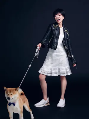 种丹妮黑白配冷艳时尚高清写真图片_1