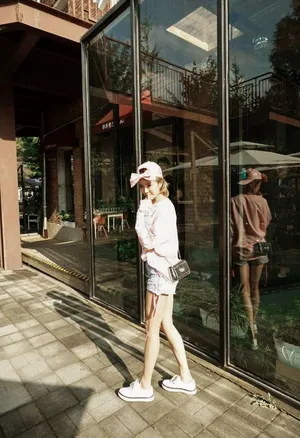 种丹妮日常清凉装扮图片_5